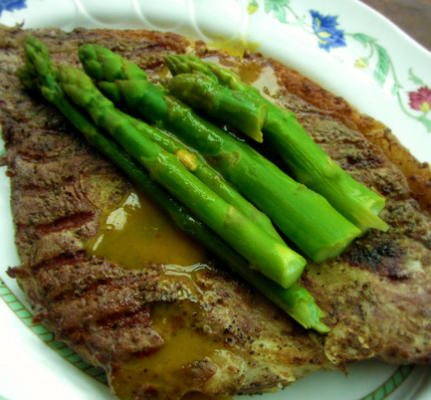 strip steaks met geroosterde asperges