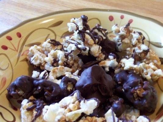 met chocolade bedekte popcorn (padvinderscopycat) karamelgraan