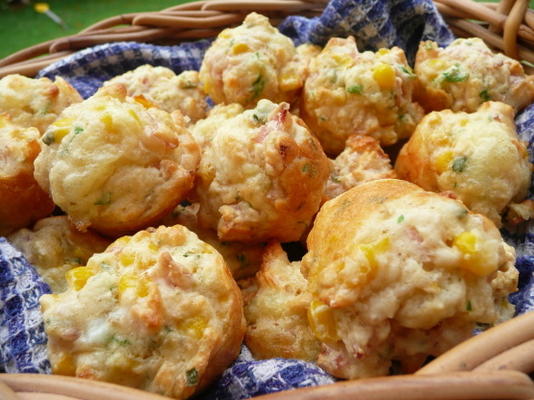 mini corn and ham muffins