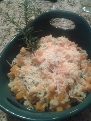 pompoen, rozemarijn en blauwe kaas risotto