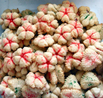fruitige spritz-koekjes gemaakt met jell-o