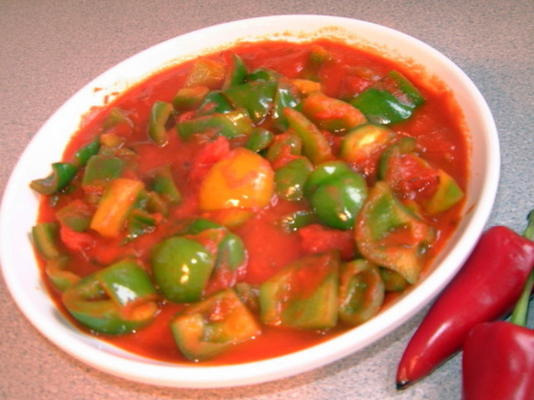 groene peper en tomatenkerrie