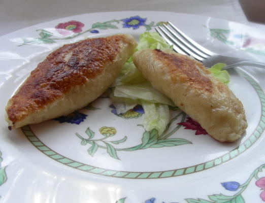 ruskie pierogi (pierogi met kaas en aardappelvulling)