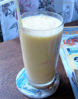 makkelijk peasy gezonde mango lassi