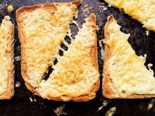 geroosterde toast met kaas