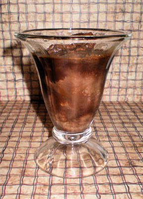 chocolade ijs melk ijscoupes