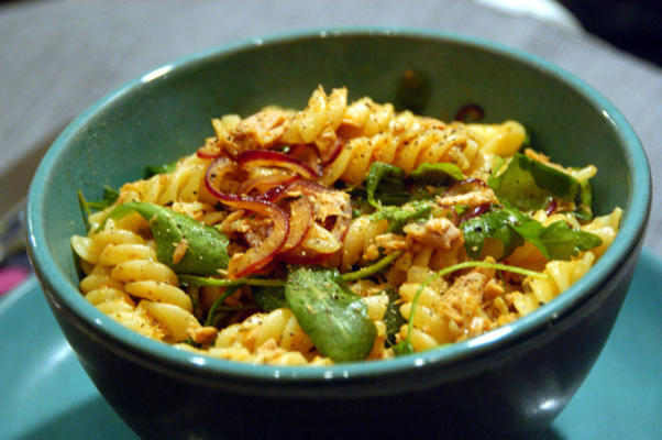 tonijn en rucola (raket) pasta