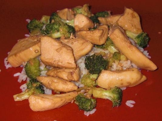 Aziatische stijl kip en broccoli