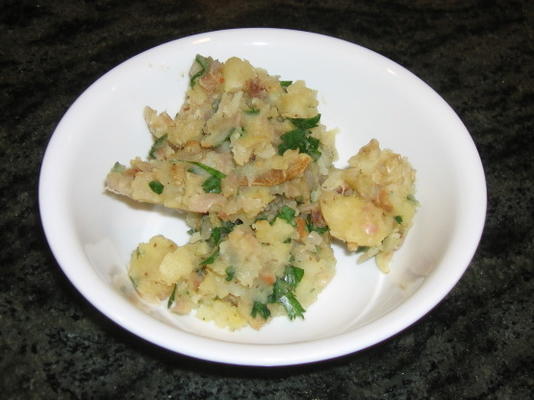 kartoffelsalat (warme Duitse aardappelsalade)