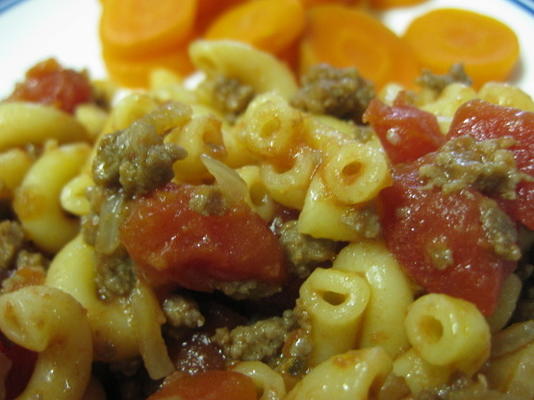 snel rundvlees met macaroni