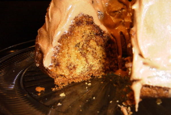pond cake met swirled chocolade