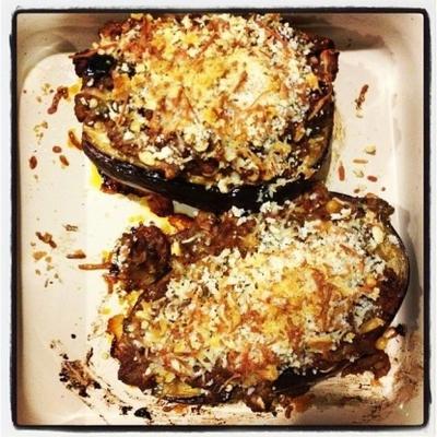 papoutsakias (gevulde aubergine (aubergine))