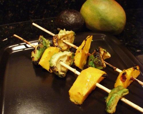 bbq mango en avocado spiesjes