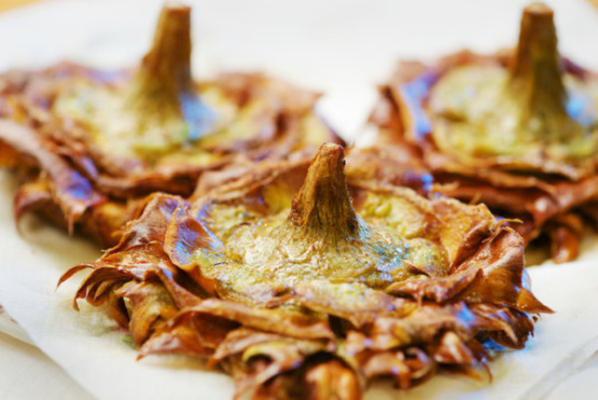 soma sengupta passover recepten: carciofi alla giudia (fried arti