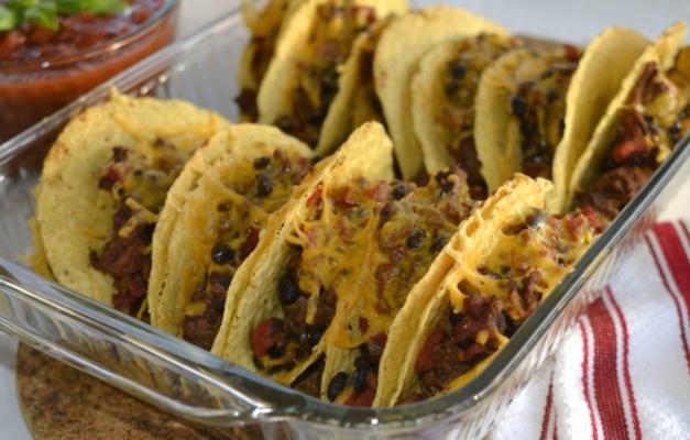 Taco's van rundvlees en bonen - oven