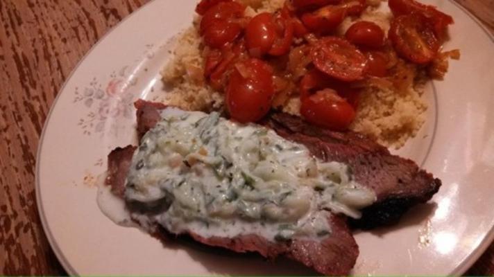 gegrilde harissa lam met marokkaanse yoghurt