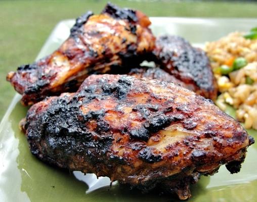 kippenvleugels met glazuur van bourbon-melasse