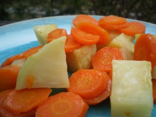 gebakken wortelen en knolselderij (baket van carottes et celeri-rav