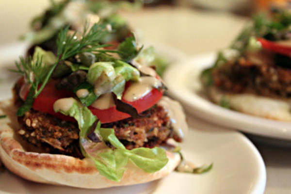 nommy falafel burgers