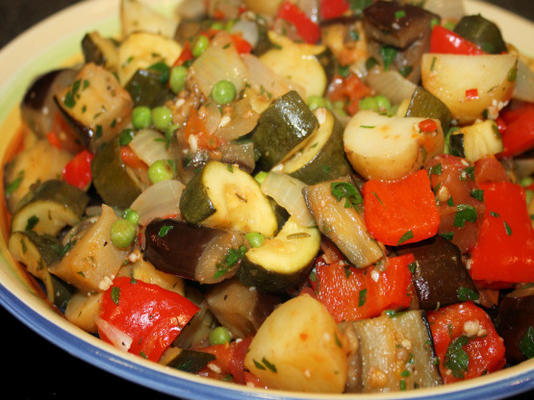 plantaardige stoofpot (op basis van ratatouille)