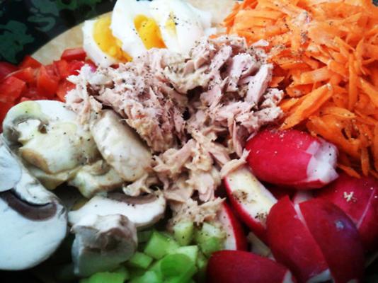 bladloze salade nicoise