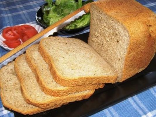 gezond, gekruid brood voor de broodmachine