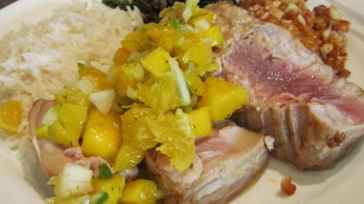 gegrilde tonijnsteaks met mangosalsa