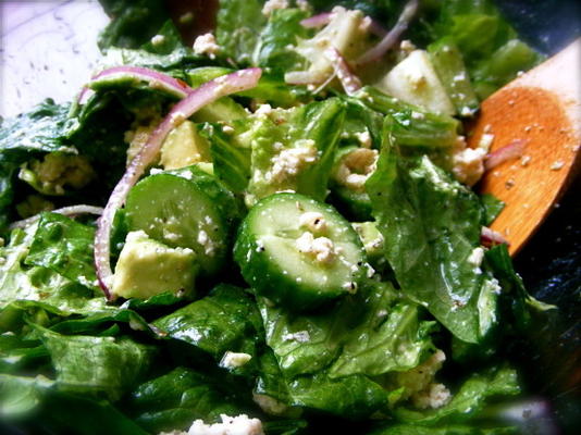 Griekse salade met avocado