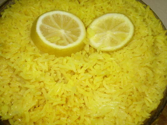 gebakken geel rys (gele rijst)