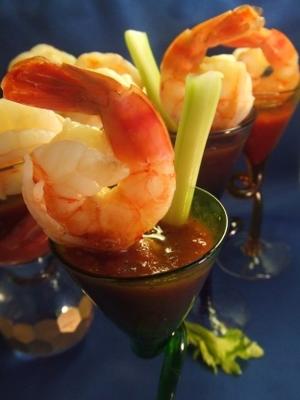 garnalen met pittige bloody mary saus