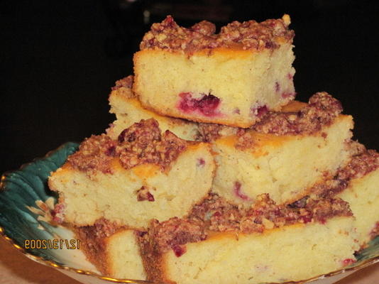 cranberry streusel cake
