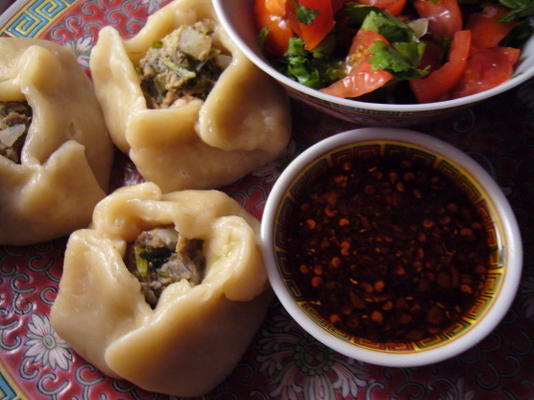 momos - tibetaanse gestoomde dumplings