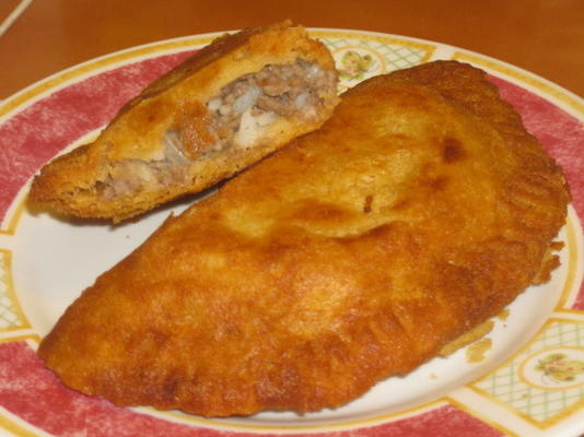 pastelitos de carne (Midden-Amerikaanse vleespasteien)