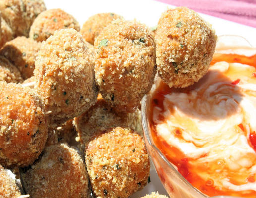 zoete aardappel en tonijnballen