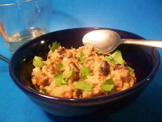 adobo rijst met bonen en tomaat