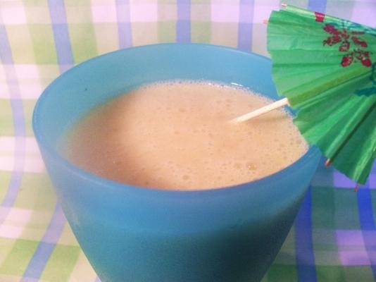 smoothie van sinaasappel, banaan en honing