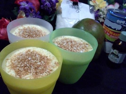 mango-coconut batido (milkshake)