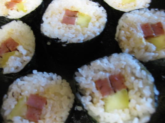 spam sushi maki rolt