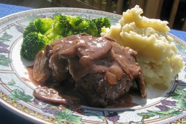 beste salisbury steak met champignonsaus