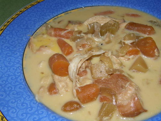 cindy's eenvoudige cheesy chicken chowder