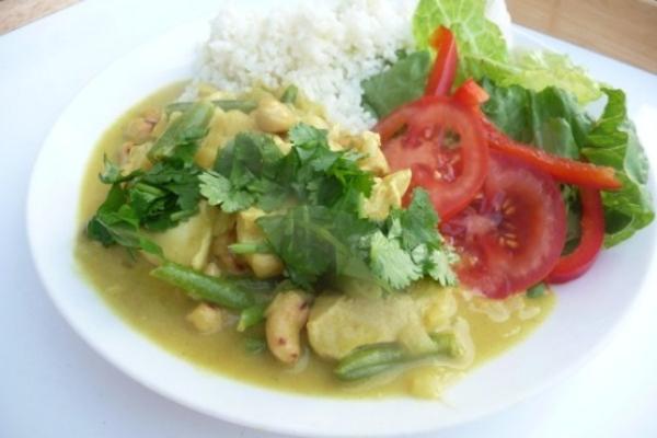 kip en cashewnoten curry