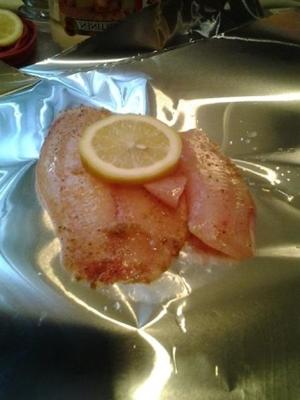 eenvoudig gegrilde tilapiafilet