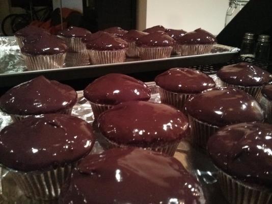 chocoladeschilfer en mascarpone cupcakes - giada de laurentiis