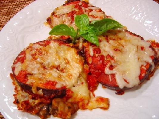 gebakken aubergine met champignon-en-tomatensaus