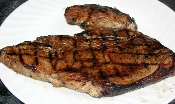 barbecue recepten marinade voor steaks, gebraad, plantaardige kabobs een