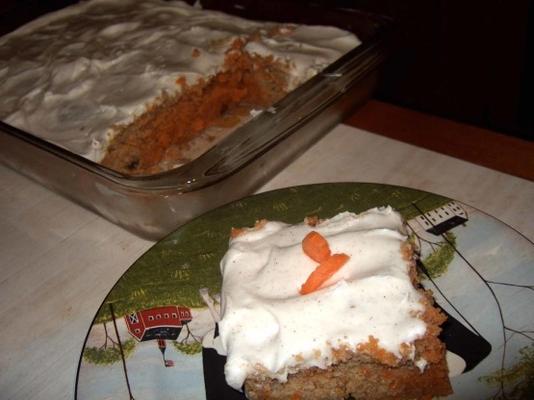 wortel kruid poke cake