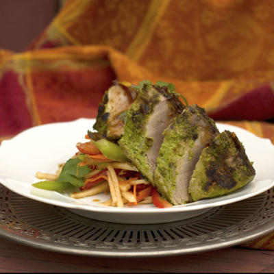 medaillons van tonijn met papaya chutney en koriander pesto