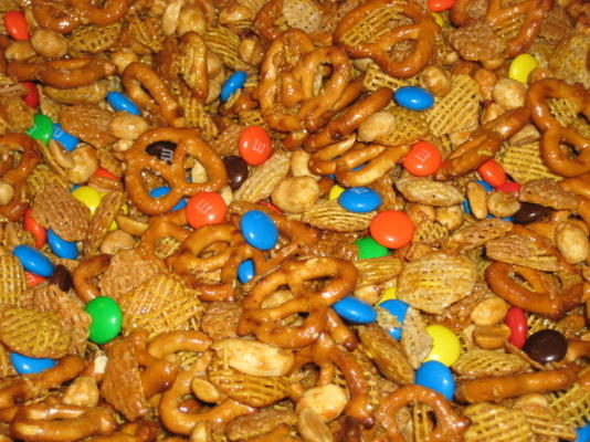 karamel crispix mix met mandm's