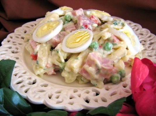 Deens macaroni salade met ham