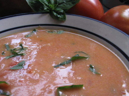 tomaat en gorgonzola soep